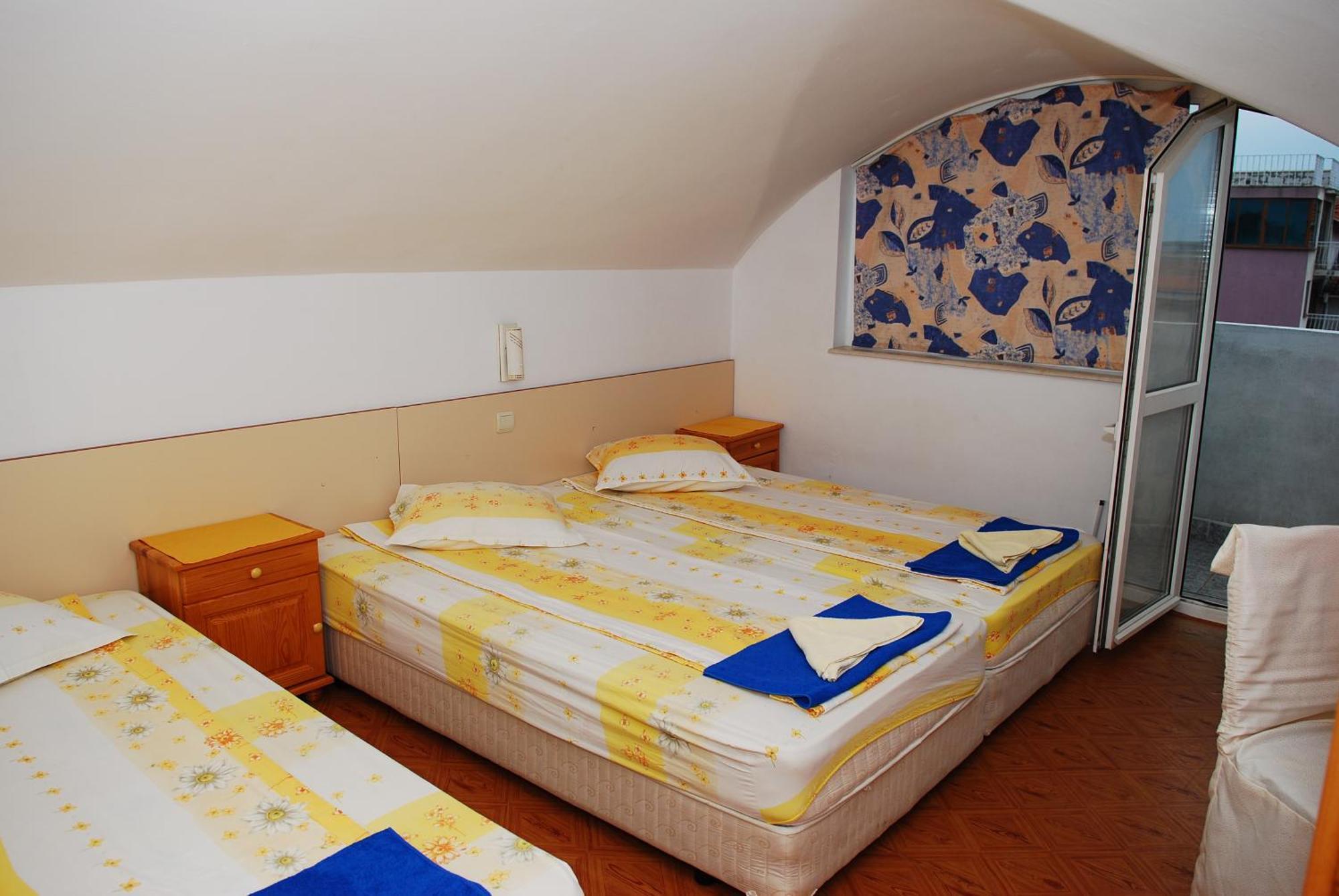 Guest House Markovi Ravda Rum bild